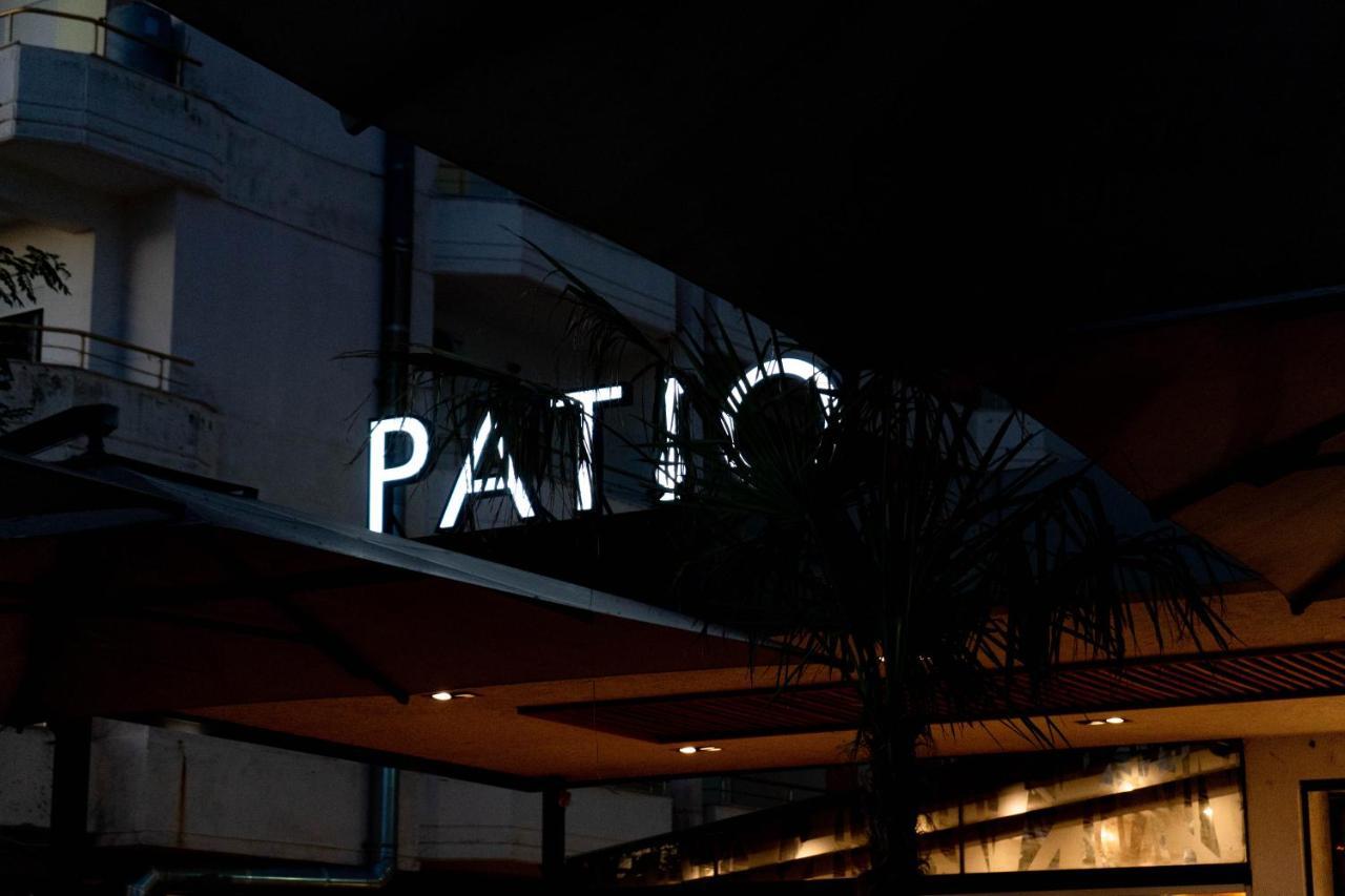 Hotel Patio Vlorë Esterno foto