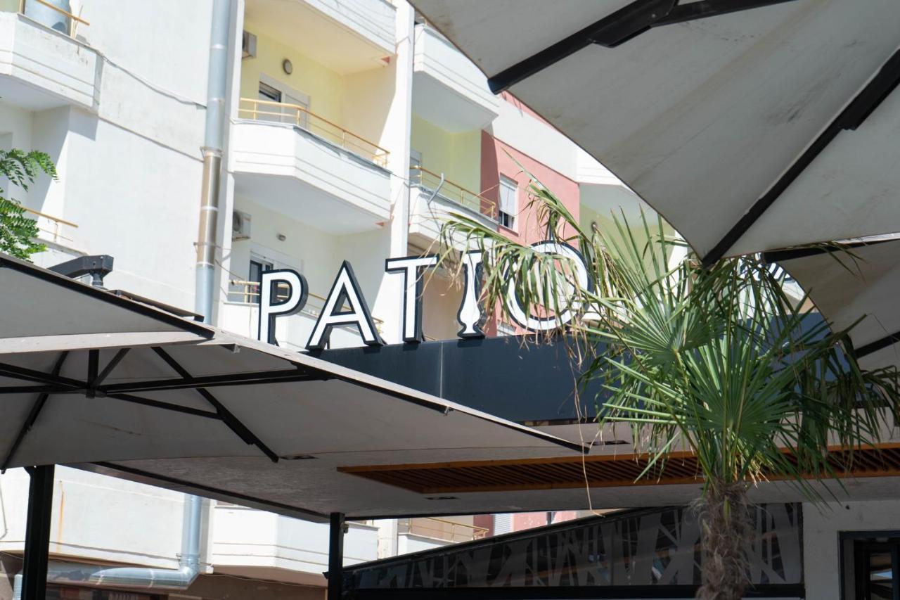 Hotel Patio Vlorë Esterno foto